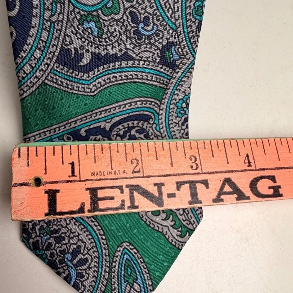 Vintage Burberry Silk Paisley Tie Green & Blue Made in England Quiet Luxury Work - Picture 7 of 7